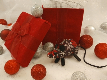Black with Red & Silver Snow Mouse/Rat Ornament
