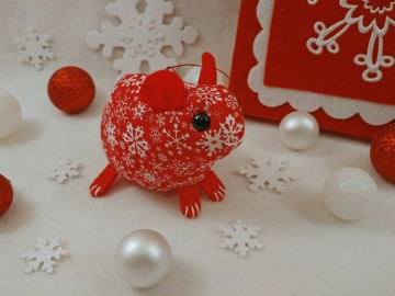 Red with White Snow Guinea Pig Ornament